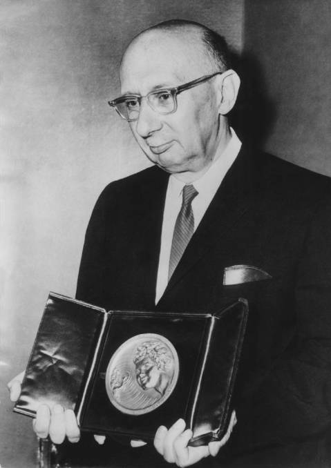 Figure: Georg von Békésy (1899 - 1972) receives the Nobel Prize for Medicine or Physiology in 1961.